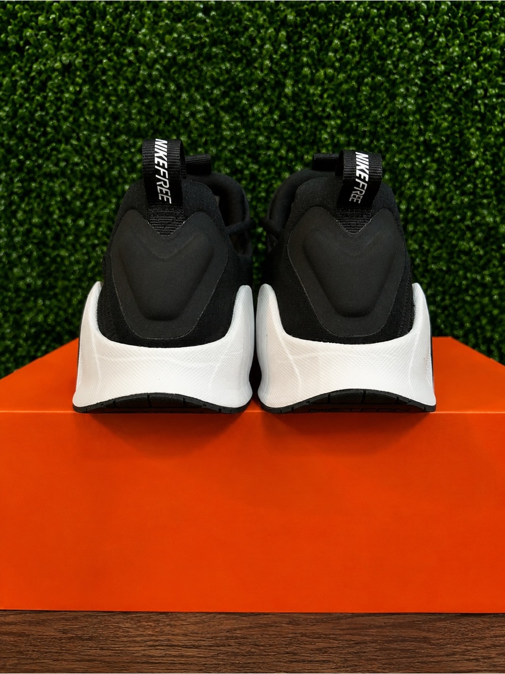 Women Nike Free Metcon 6 Black White FJ7126-001 size 8.5 NEW - Picture 6 of 7